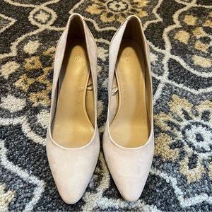 Combinattion Suede and Leather Block Heels. Mint Condition